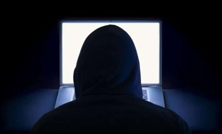 Reino Unido planea crear Inteligencia Artificial para atrapar pedófilos en Internet