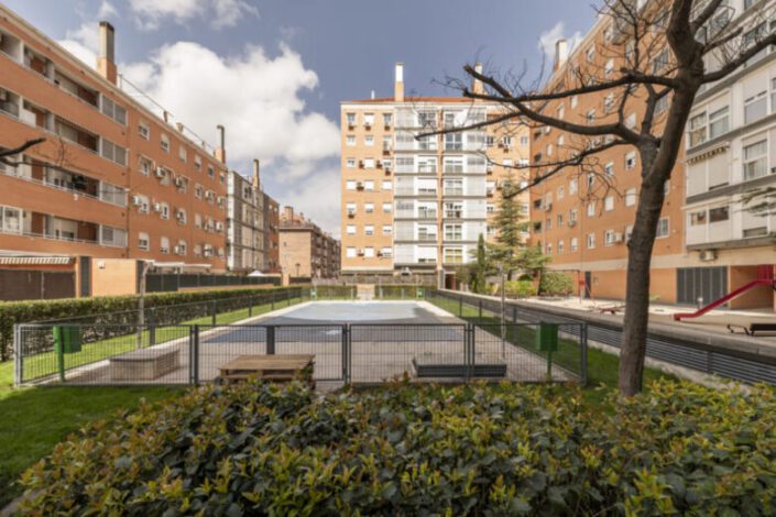 fachadas interiores de bloques de vecinos